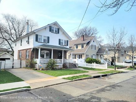 14 Holly Place, Staten Island, New York